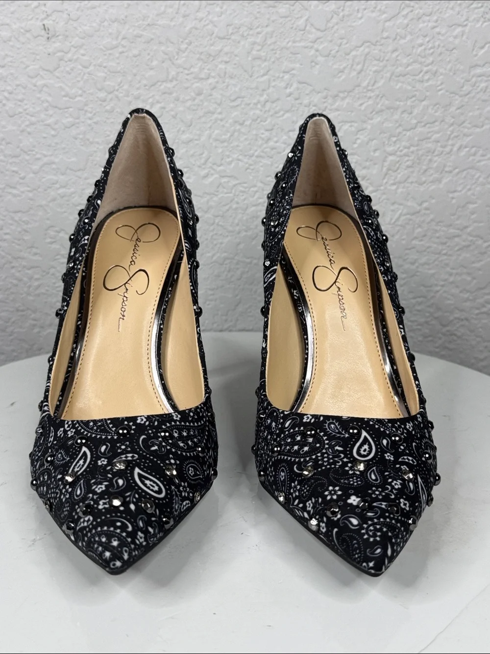 JESSICA SIMPSON CASSANI BANDANA PRINT STUDDED POINTED TOE STILETTO HEELS NIB 9